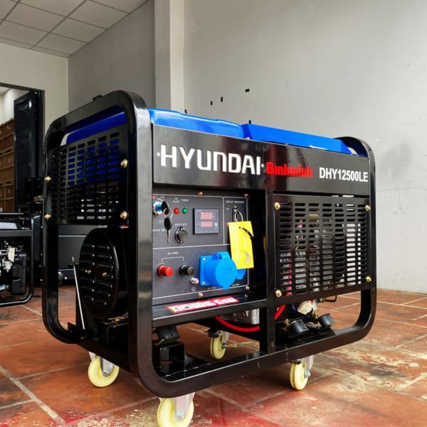 Máy phát điện chạy dầu Hyundai 11kW máy trần 1 pha DHY12500LE