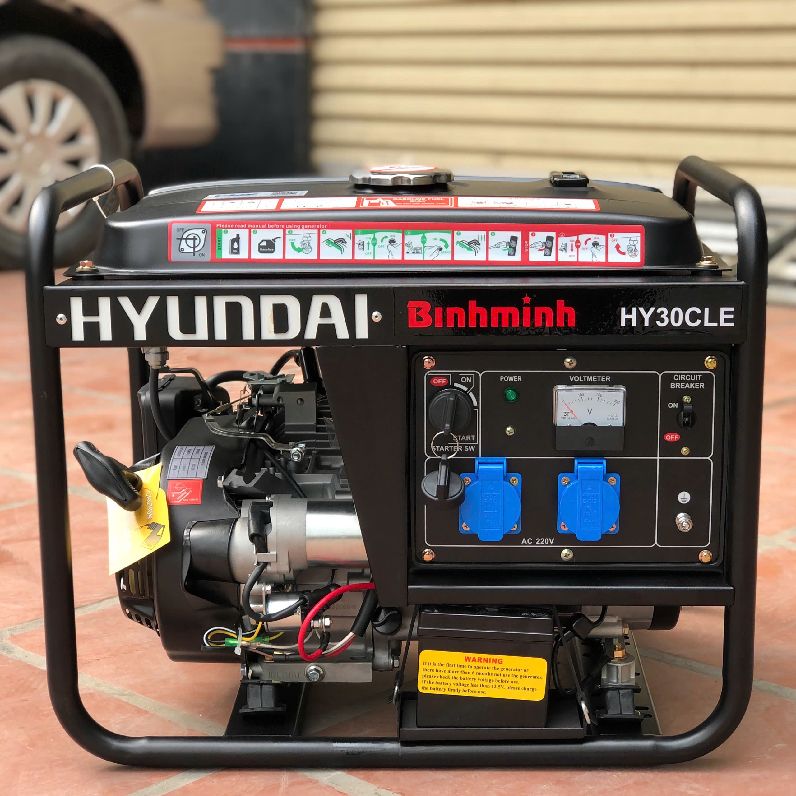 Máy phát điện chạy xăng 1 pha 2.3kVA – 2.5kVA Hyundai HY30CLE
